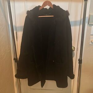 Gallery Woman Black Hooded 1X jacket.